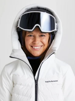 PEAK PERFORMANCE BLACKFIRE DOWN JACKET WOMEN Offwhite -Ski Uitrusting Verkoop scherm afbeelding 2022 11 30 om 10.38.26
