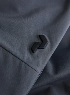 PEAK PERFORMANCE NAVTECH INSULATED 2L PANTS Motion Grey -Ski Uitrusting Verkoop scherm afbeelding 2022 11 30 om 14.04.37