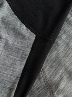 PEAK PERFORMANCE MEN'S MAGIC SHORT JOHNS Grey Melange / Black -Ski Uitrusting Verkoop schermafbeelding 2021 10 21 om 20.35.48