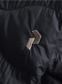 PEAK PERFORMANCE HELIUM DOWN HOOD MEN Black -Ski Uitrusting Verkoop schermafbeelding 2022 03 29 om 11.23.39