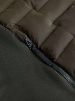 PEAK PERFORMANCE WOMEN'S ARGON HYBRID HOOD JACKET Forest Night -Ski Uitrusting Verkoop schermafbeelding 2022 09 17 om 09.59.34