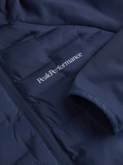 PEAK PERFORMANCE MEN'S ARGON HYBRID HOOD JACKET Blue Shadow -Ski Uitrusting Verkoop schermafbeelding 2022 11 02 om 15.10.15