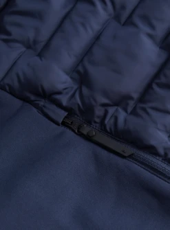 PEAK PERFORMANCE MEN'S ARGON HYBRID HOOD JACKET Blue Shadow -Ski Uitrusting Verkoop schermafbeelding 2022 11 02 om 15.10.22